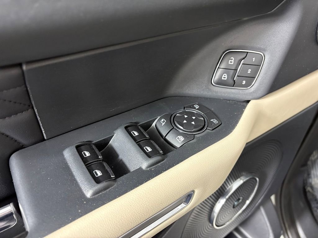 Certified 2024 Ford Expedition Max Platinum image 14