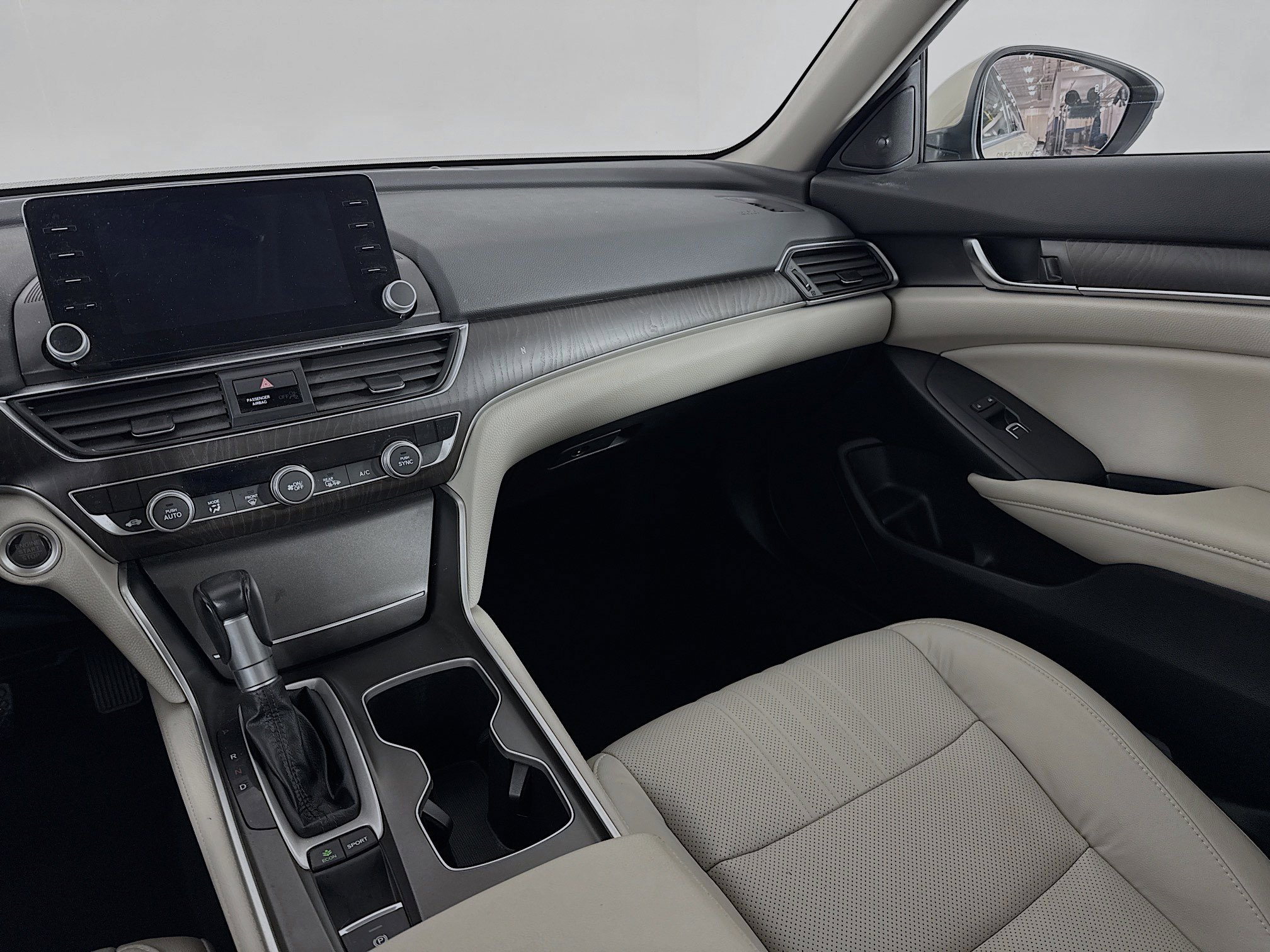 Certified 2018 Honda Accord Touring image 24