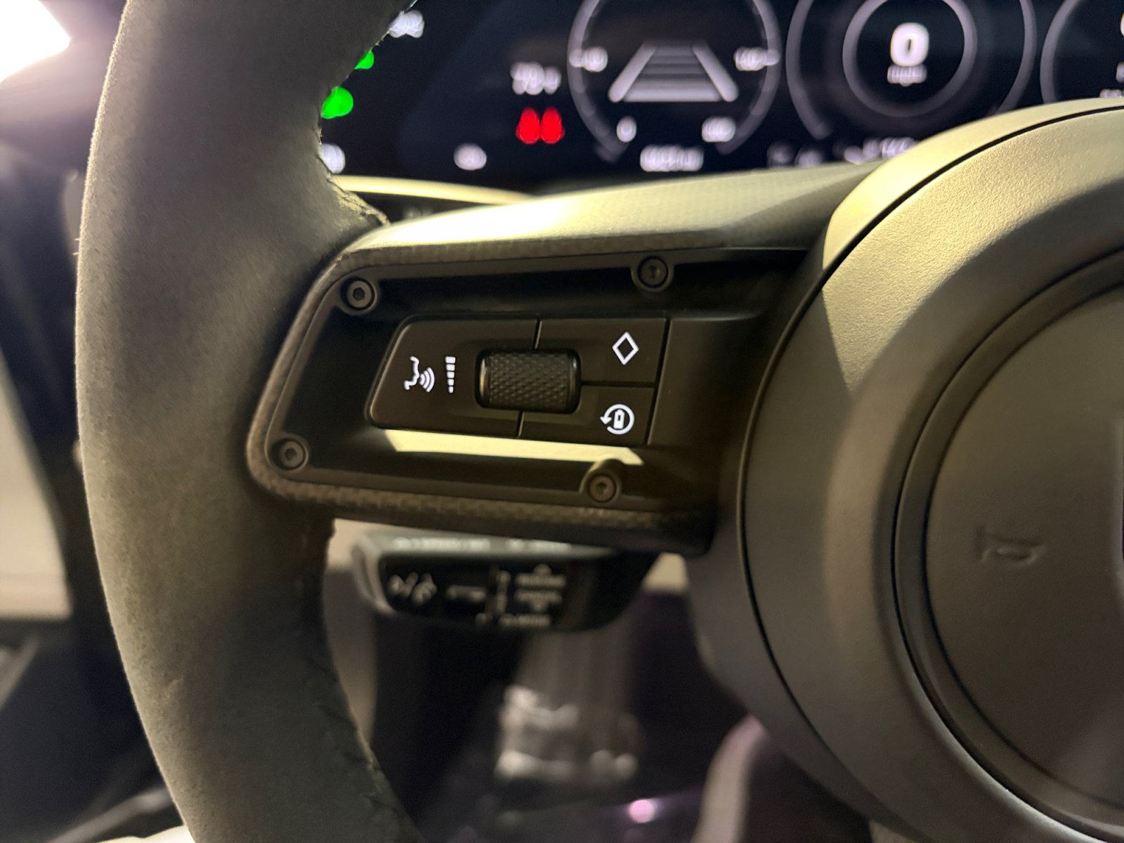 Certified 2023 Porsche Taycan Turbo S AWD/4WD image 37