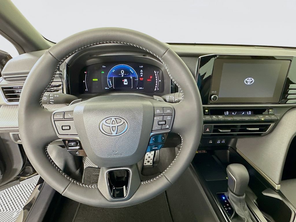 Certified 2025 Toyota Camry SE image 11