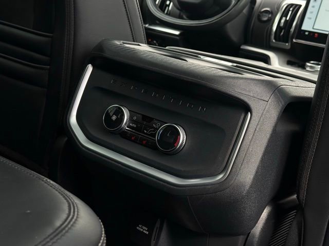 Certified 2025 Ford Expedition Max Platinum image 31