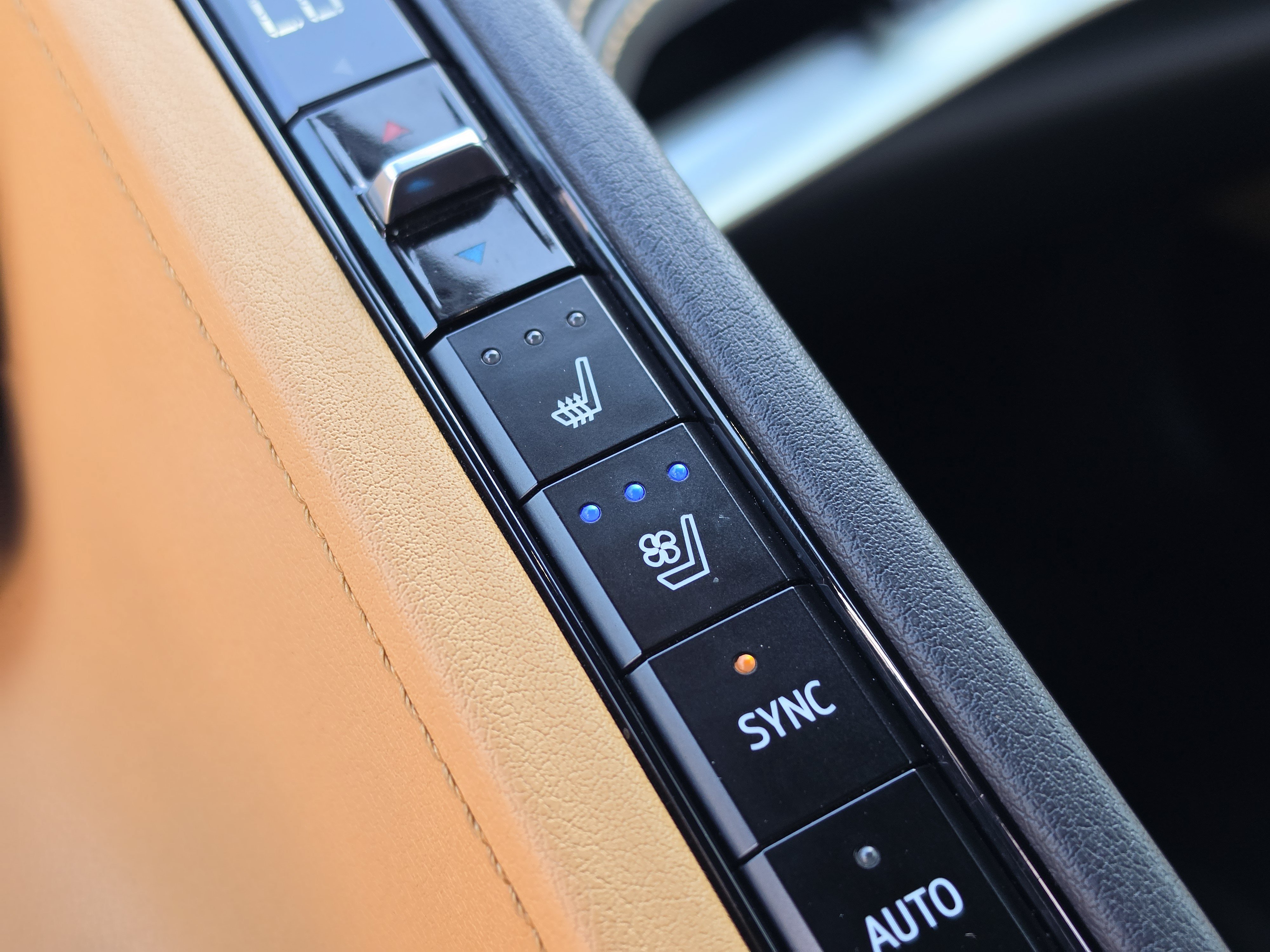 Used 2023 Chevrolet Corvette Z06 RWD image 30