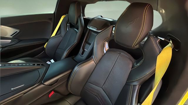 Used 2023 Chevrolet Corvette Stingray Premium Cpe w/ Z51 Performance Package image 30