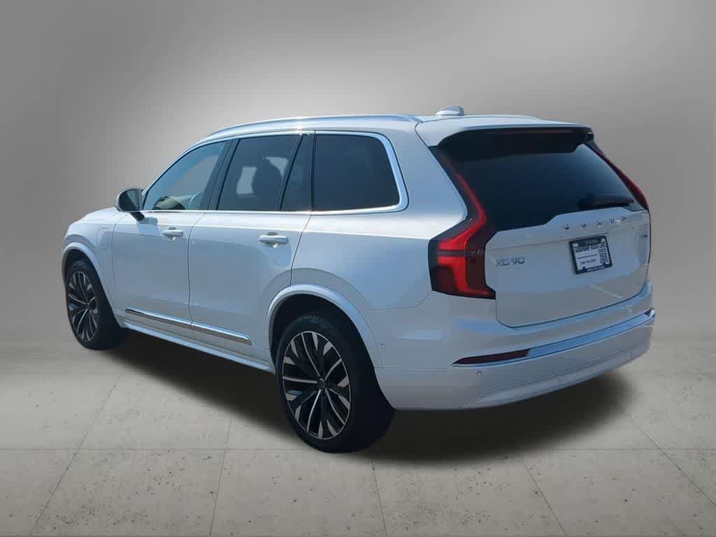 Certified 2026 Volvo XC90 T8 Ultra AWD/4WD image 4