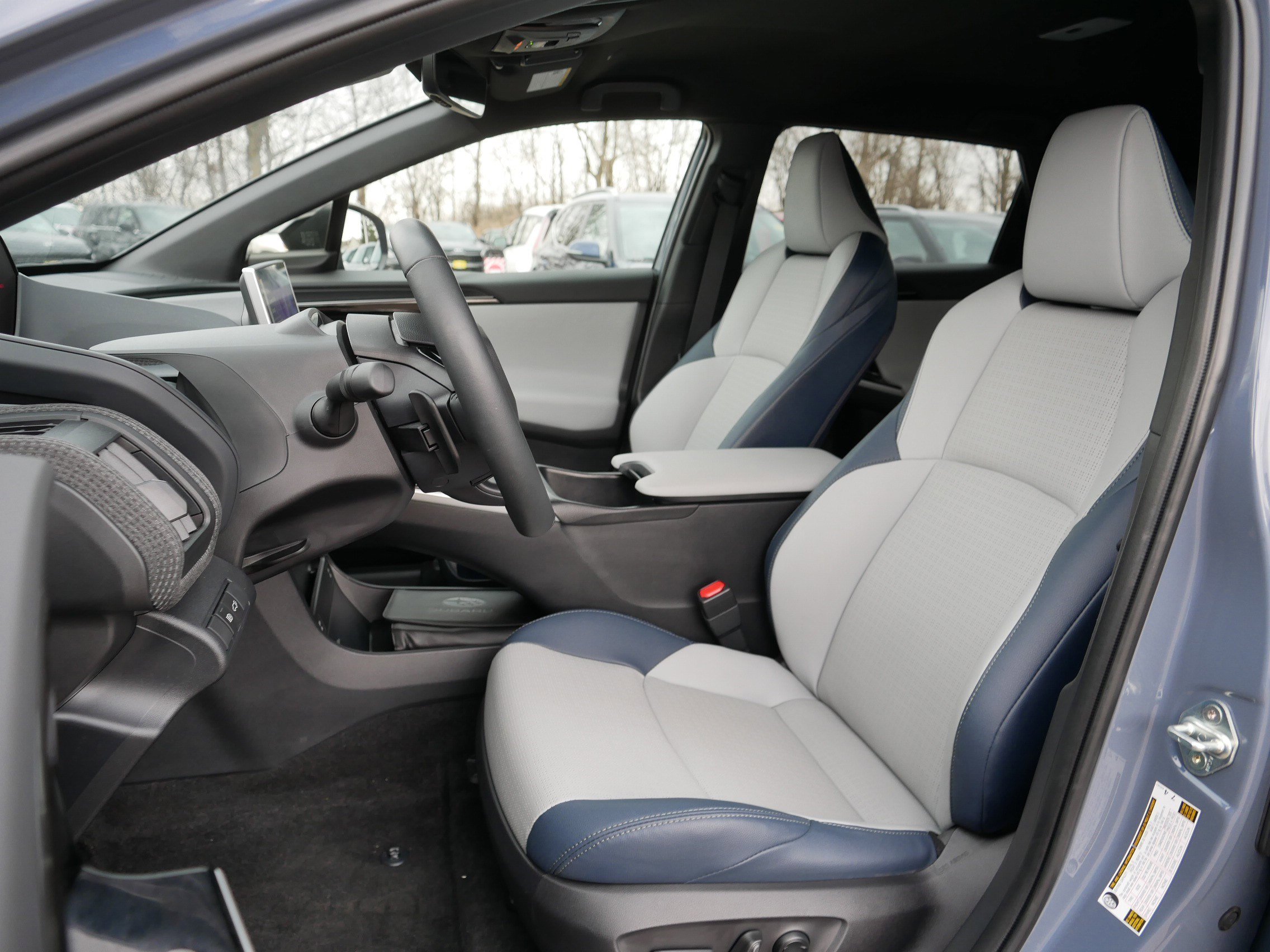 Used 2024 Subaru Solterra Limited image 34