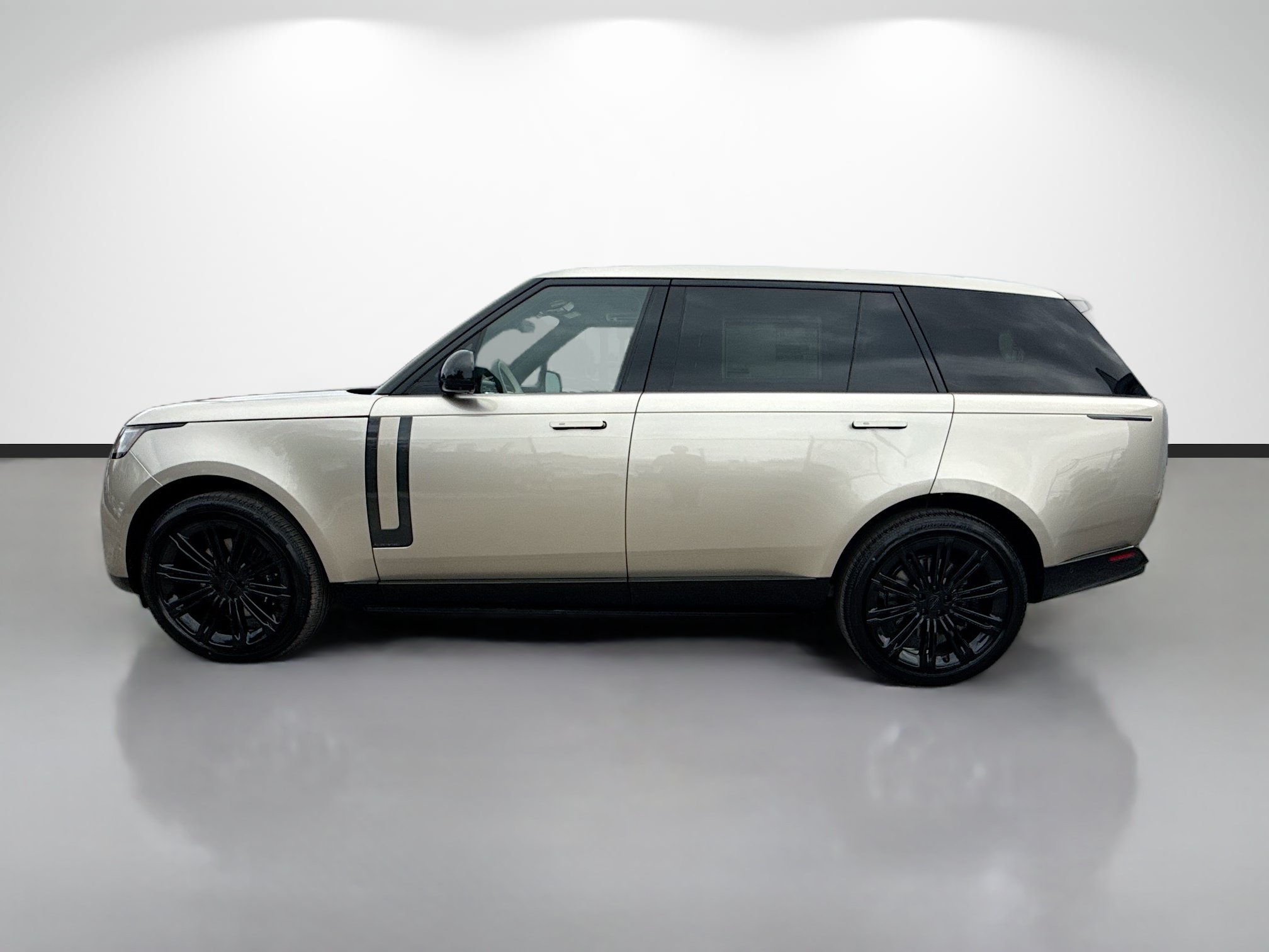 New 2026 Land Rover Range Rover Long Wheelbase Autobiography AWD/4WD image 2