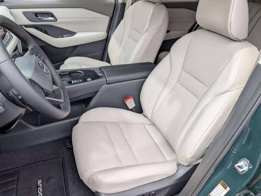 New 2026 Nissan Rogue Dark Armor FWD image 15