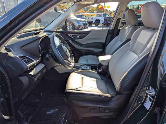 Used 2022 Subaru Forester Limited image 8