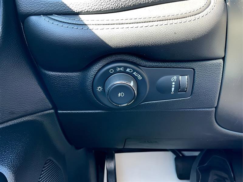 Used 2022 Dodge Durango GT image 18