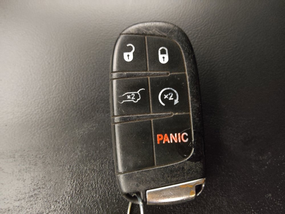Used 2020 Jeep Grand Cherokee Laredo w/ Security & Convenience Group AWD/4WD image 32