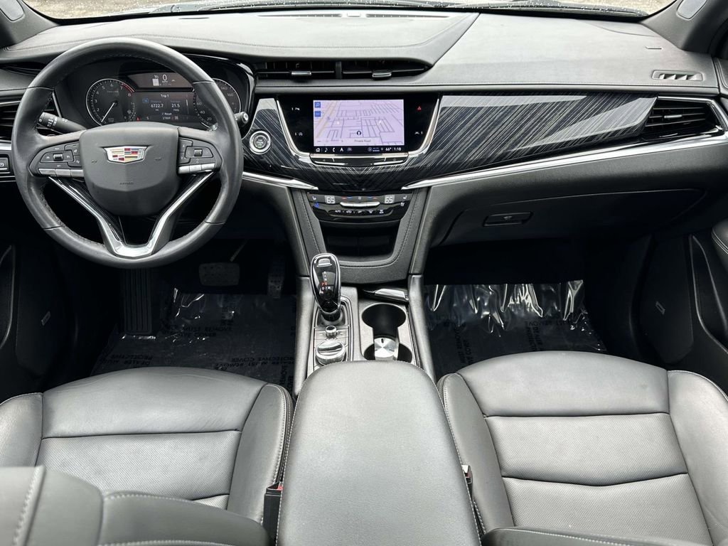 Used 2023 Cadillac XT6 Premium Luxury w/ LPO, Floor Liner Package image 15