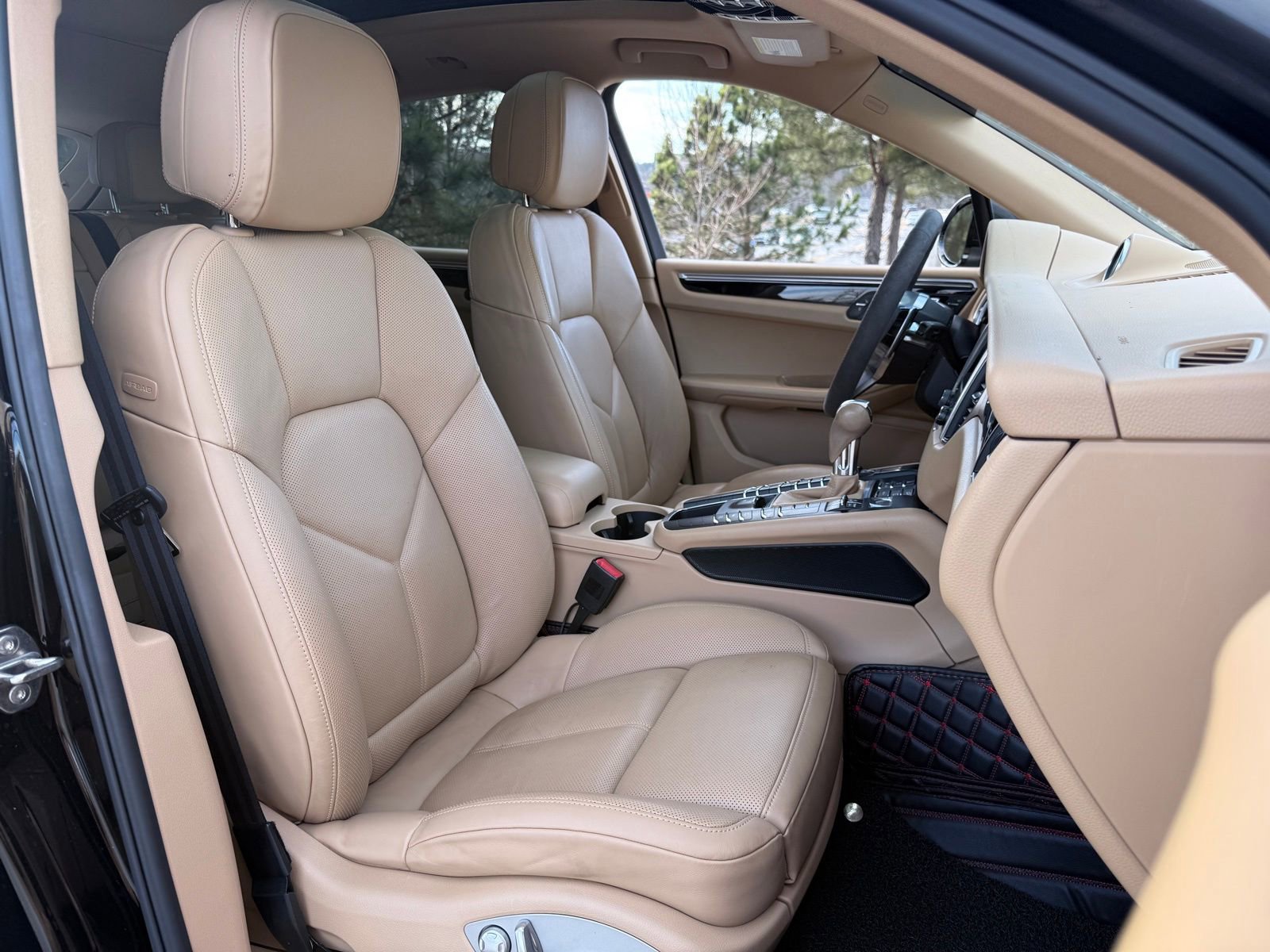 Used 2017 Porsche Macan S image 38