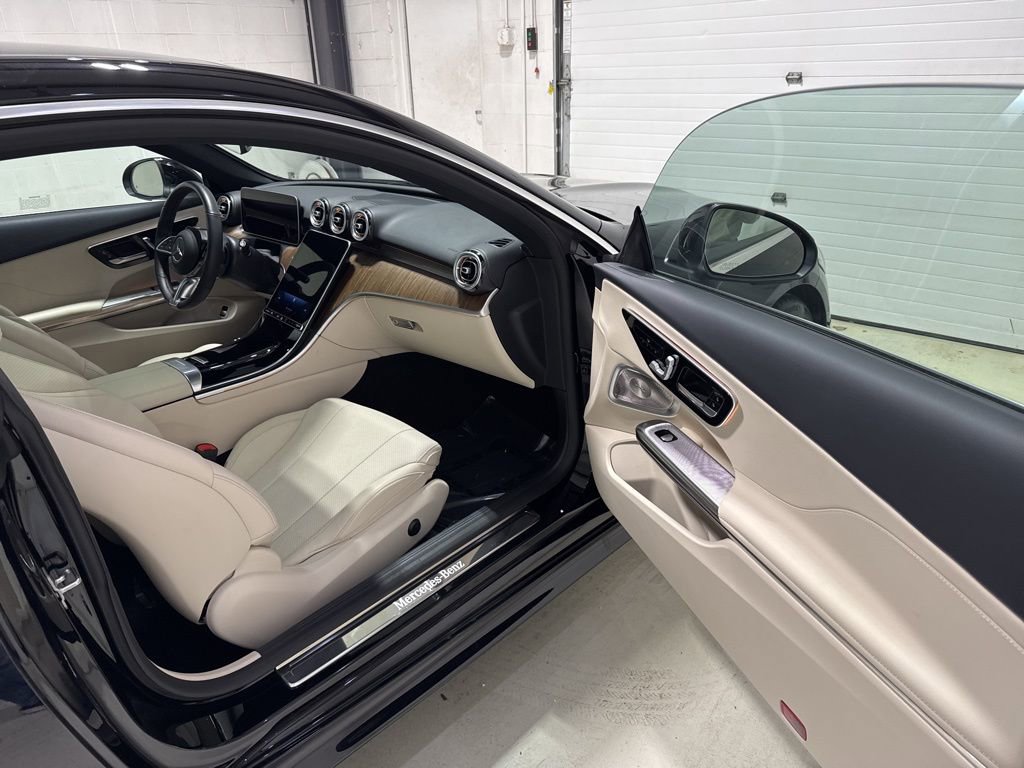 Used 2025 Mercedes-Benz CLE 300 4MATIC Coupe image 35
