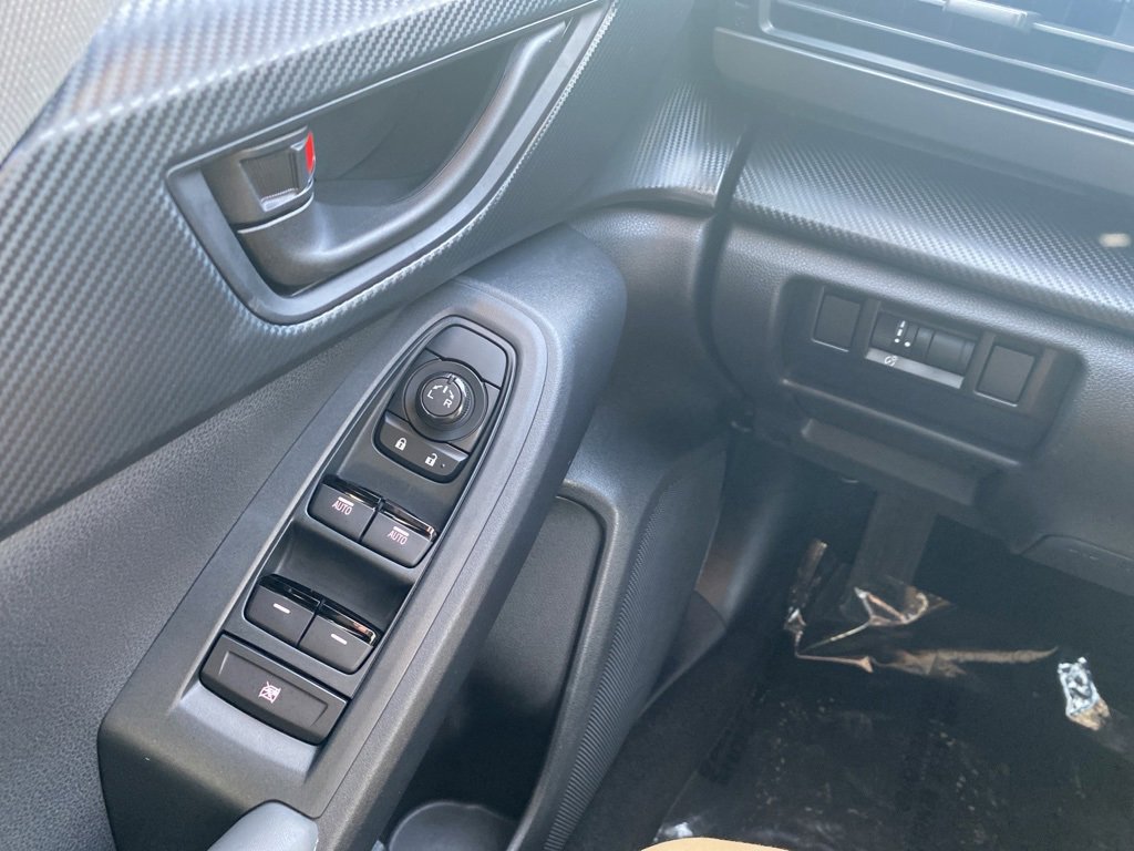 Certified 2025 Subaru Crosstrek 2.0i Premium image 12