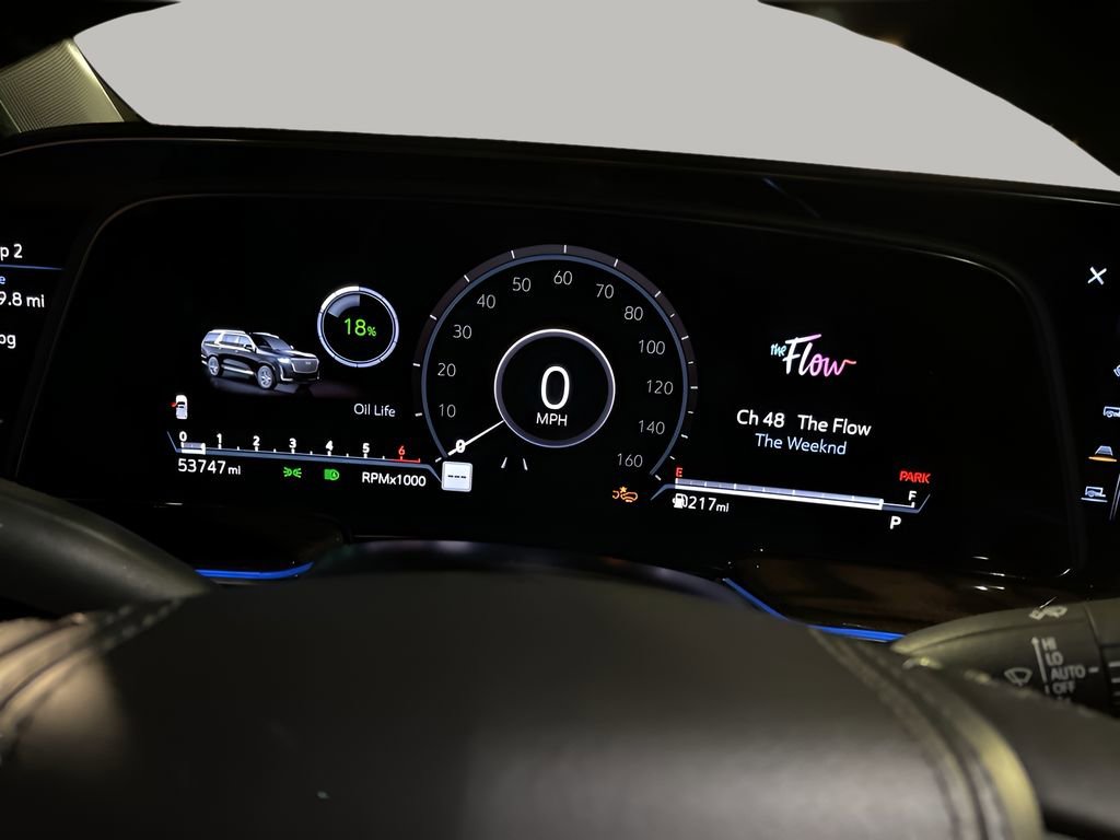 Used 2023 Cadillac Escalade ESV Premium Luxury Platinum image 26