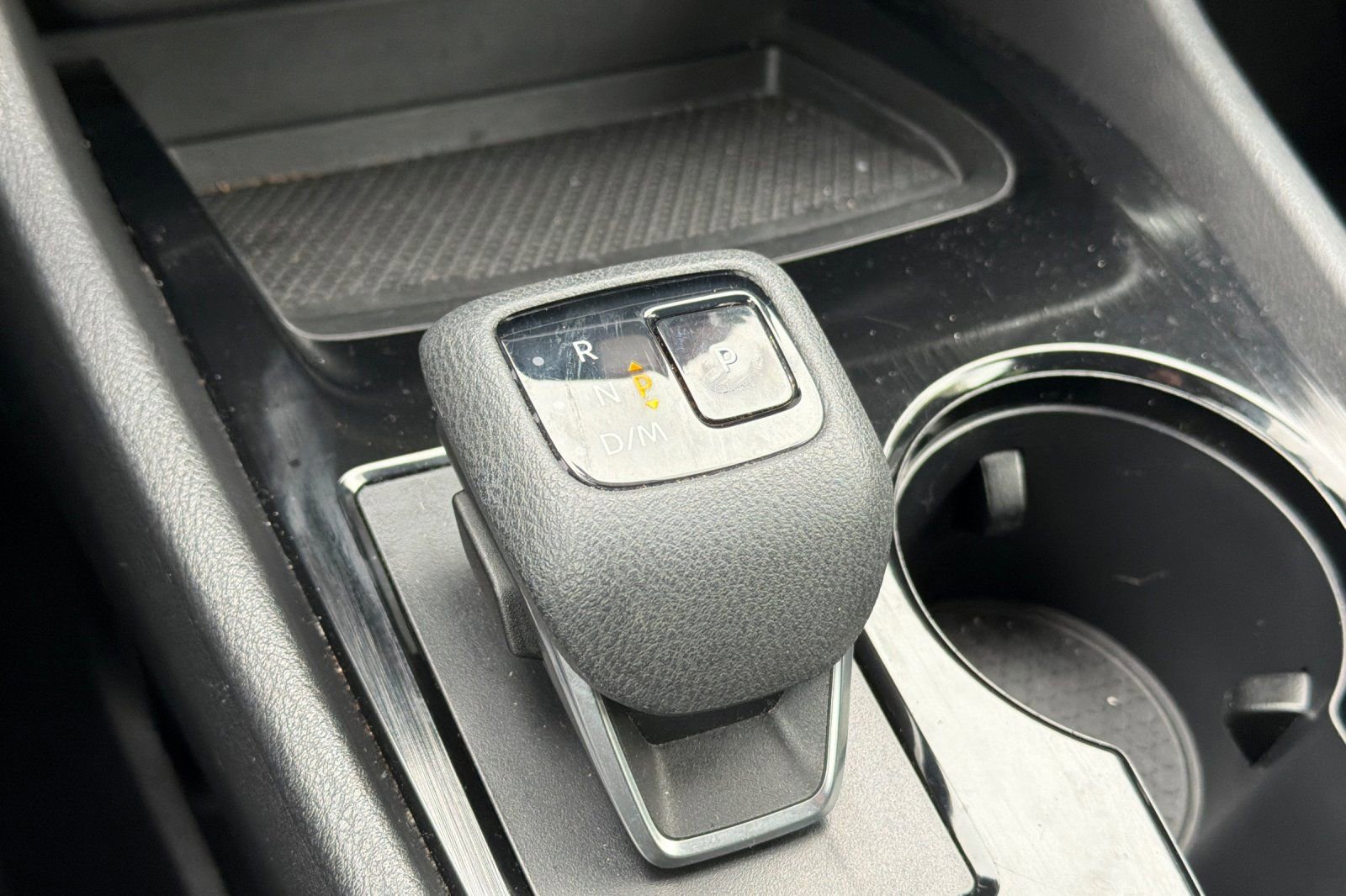 Used 2022 Nissan Rogue SV image 21
