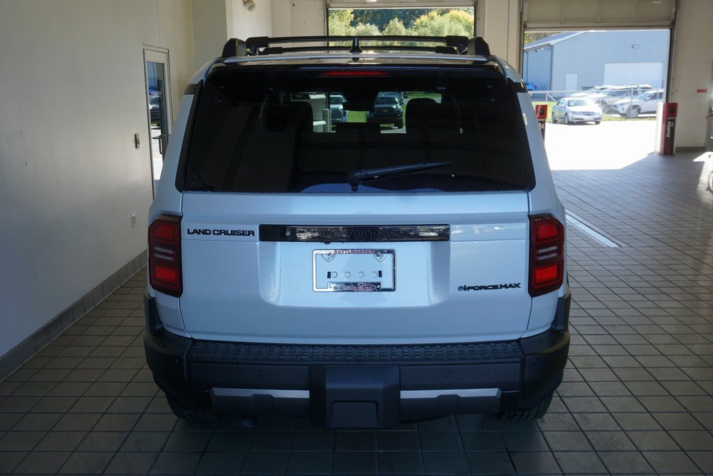 New 2025 Toyota Land Cruiser image 19