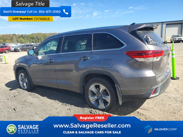Used 2019 Toyota Highlander Limited FWD image 3