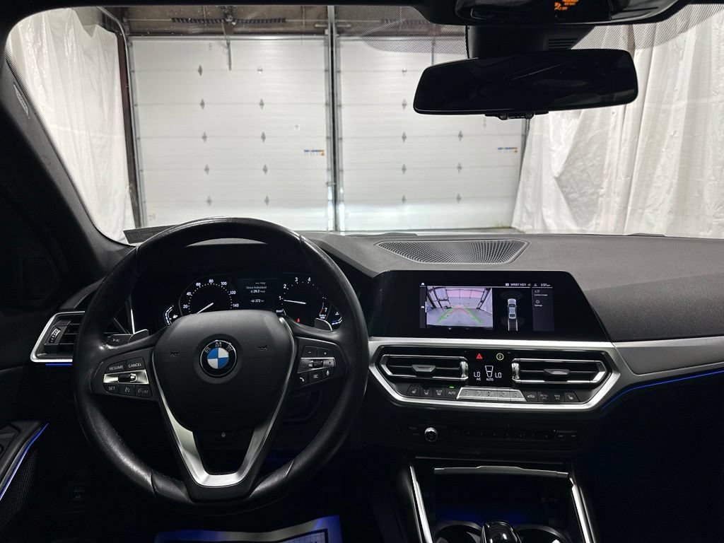 Used 2022 BMW 330i xDrive Sedan AWD/4WD image 16