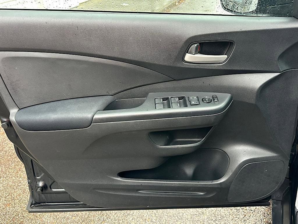 Used 2016 Honda CR-V LX image 12