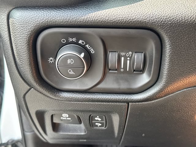 Used 2025 RAM 1500 Big Horn AWD/4WD image 30