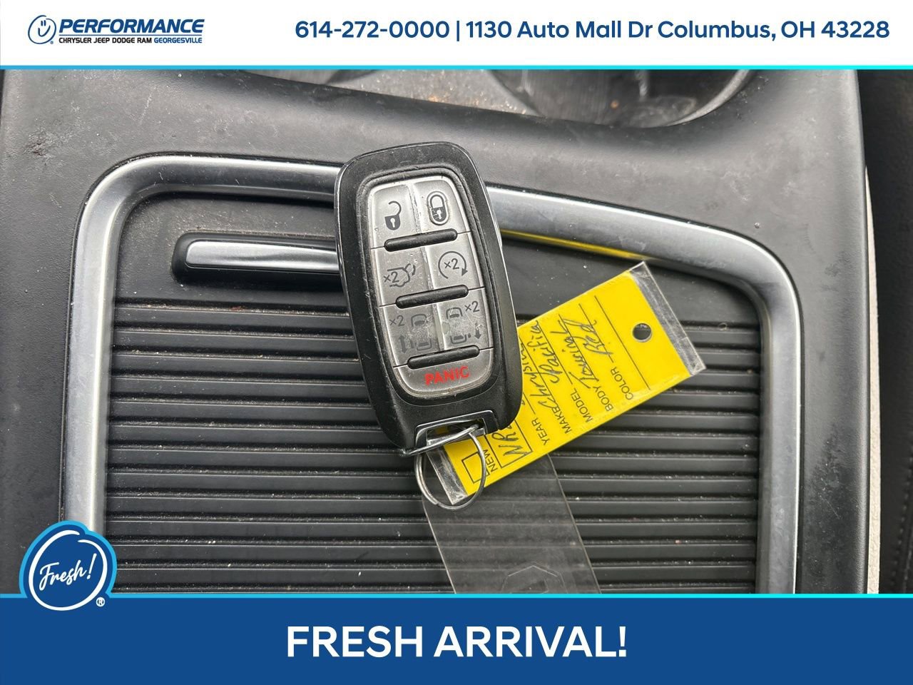 Used 2022 Chrysler Pacifica Touring-L image 26