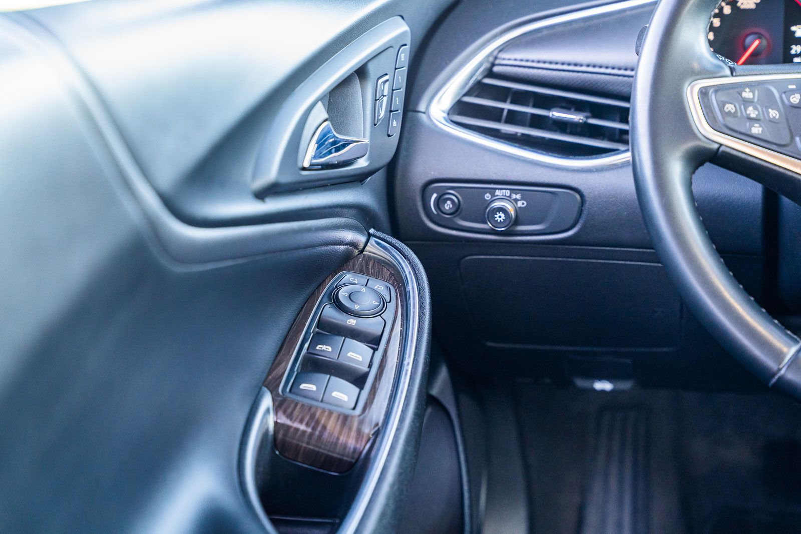 Used 2024 Chevrolet Malibu LT image 24