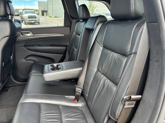 Used 2015 Jeep Grand Cherokee Limited w/ Trailer Tow Group IV AWD/4WD image 18