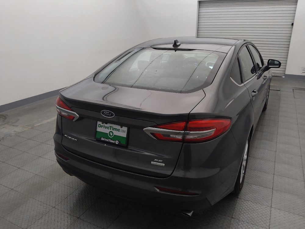 Used 2020 Ford Fusion SE FWD image 7
