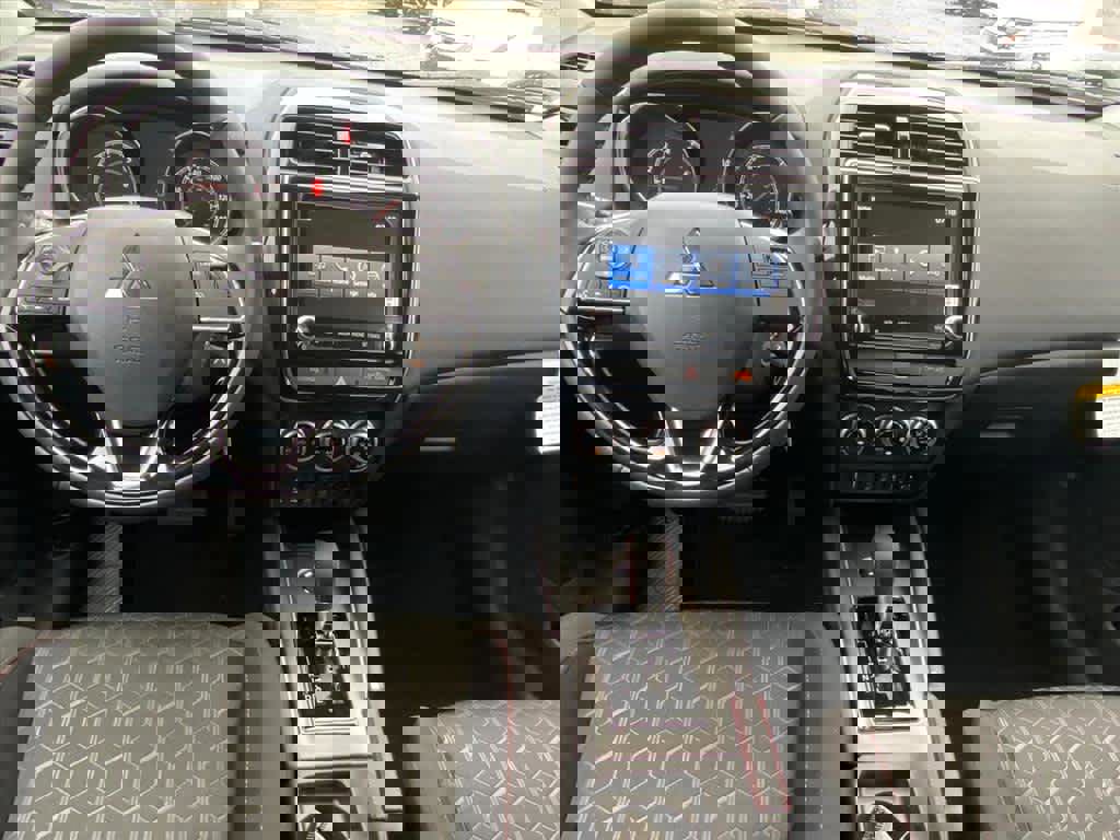 New 2025 Mitsubishi Outlander Sport LE image 7