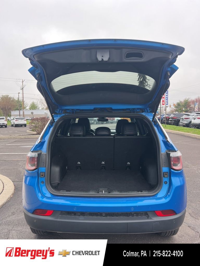Used 2024 Jeep Compass Limited image 18