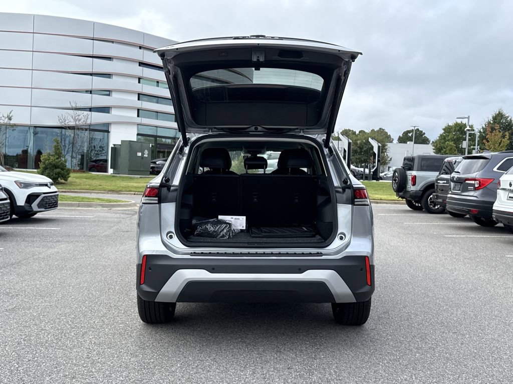 New 2025 Volkswagen Tiguan SE image 15