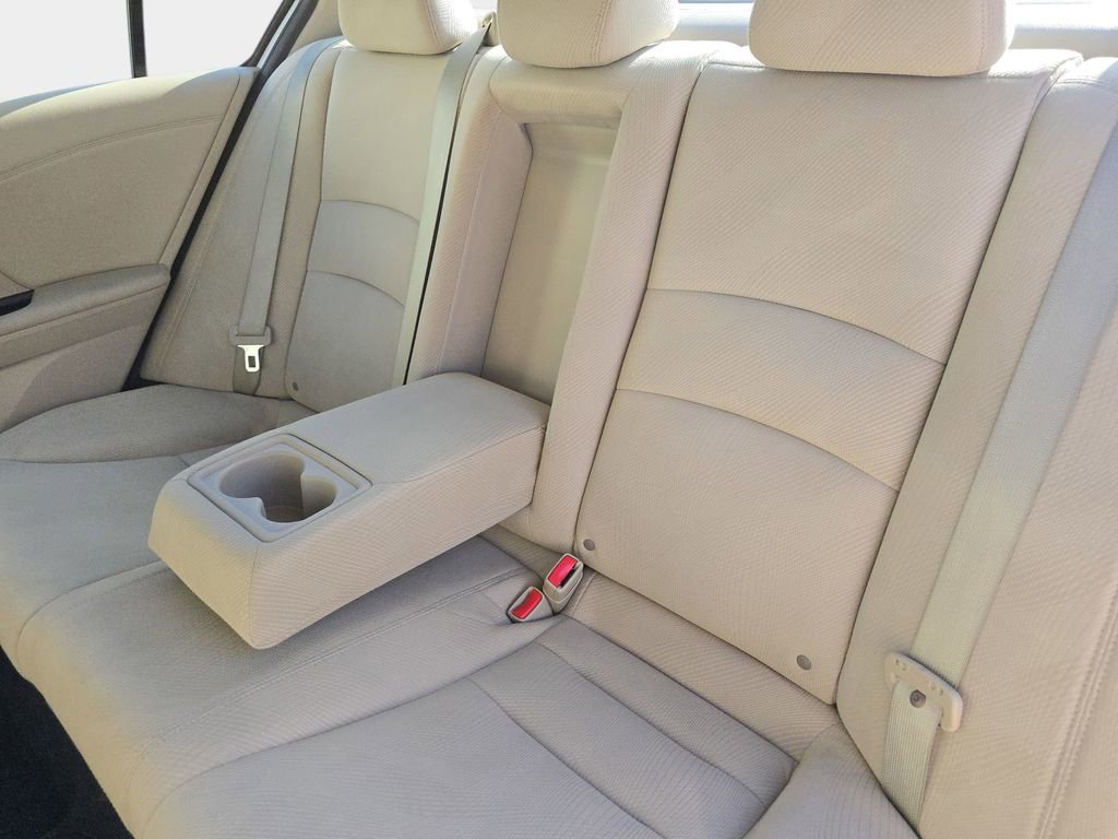 Used 2016 Honda Accord EX image 17