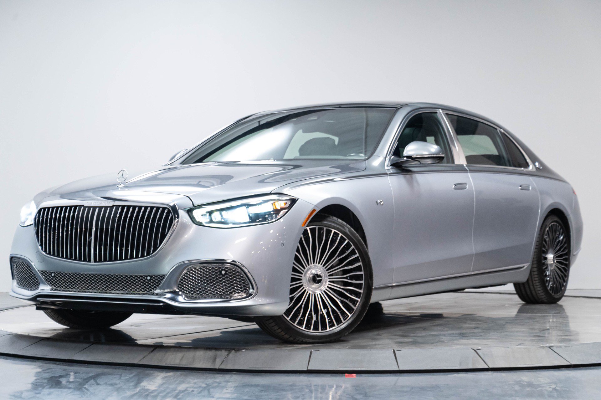 Used 2024 Mercedes-Benz Maybach S 680 4MATIC image 61