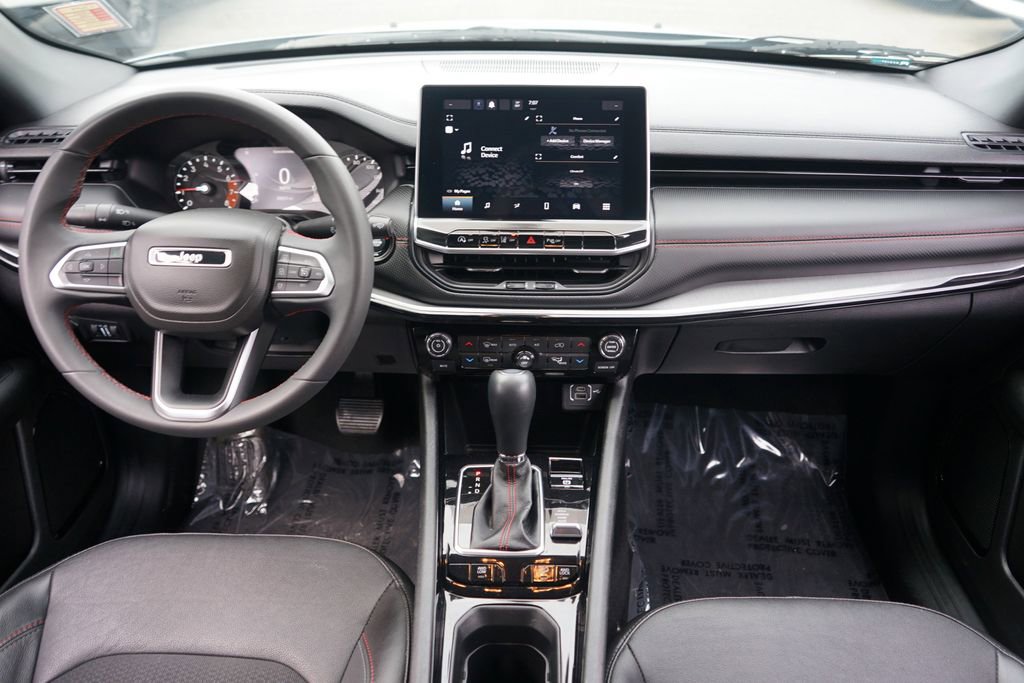 Used 2023 Jeep Compass Trailhawk AWD/4WD image 23