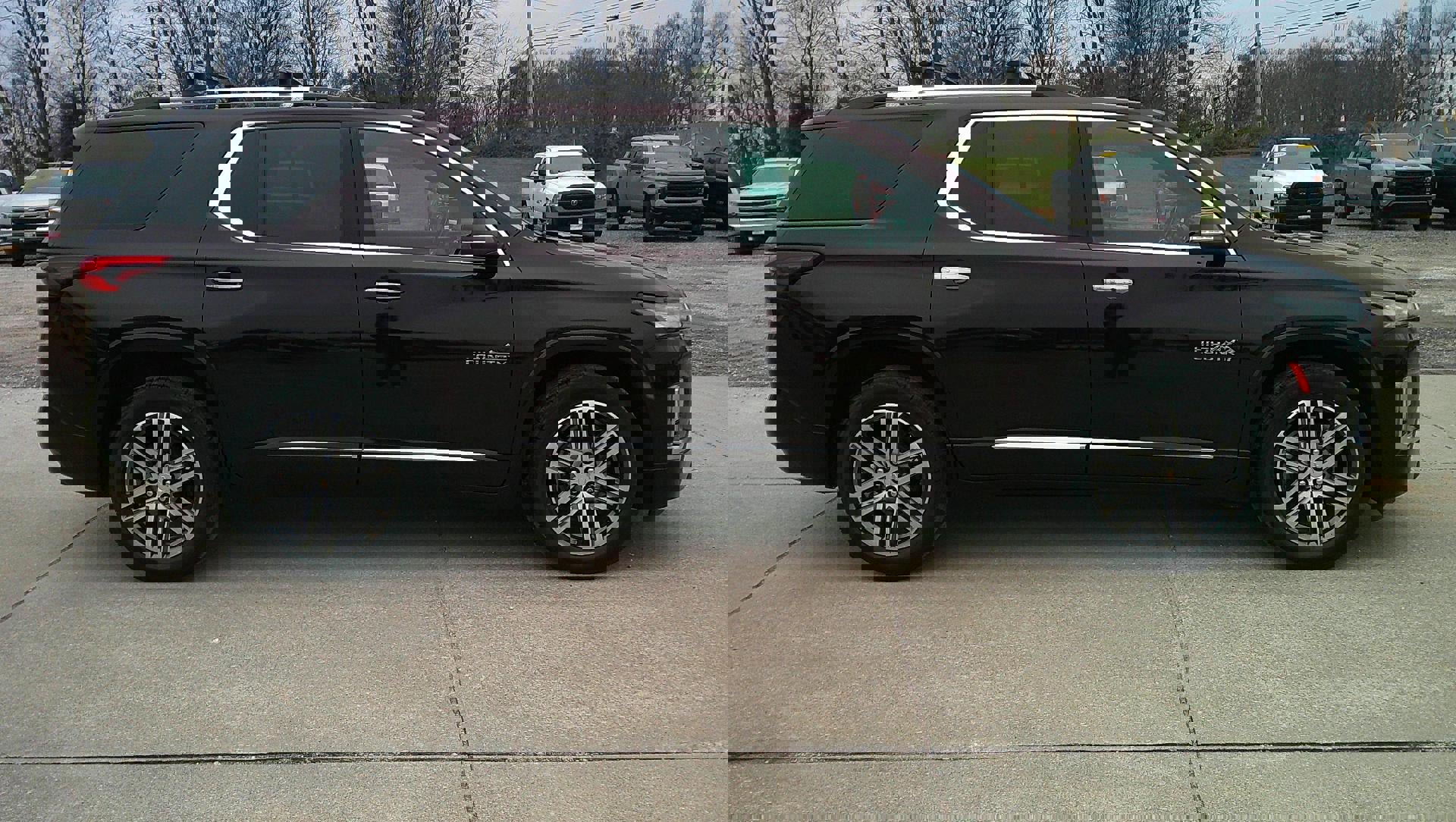 Used 2022 Chevrolet Traverse High Country image 3