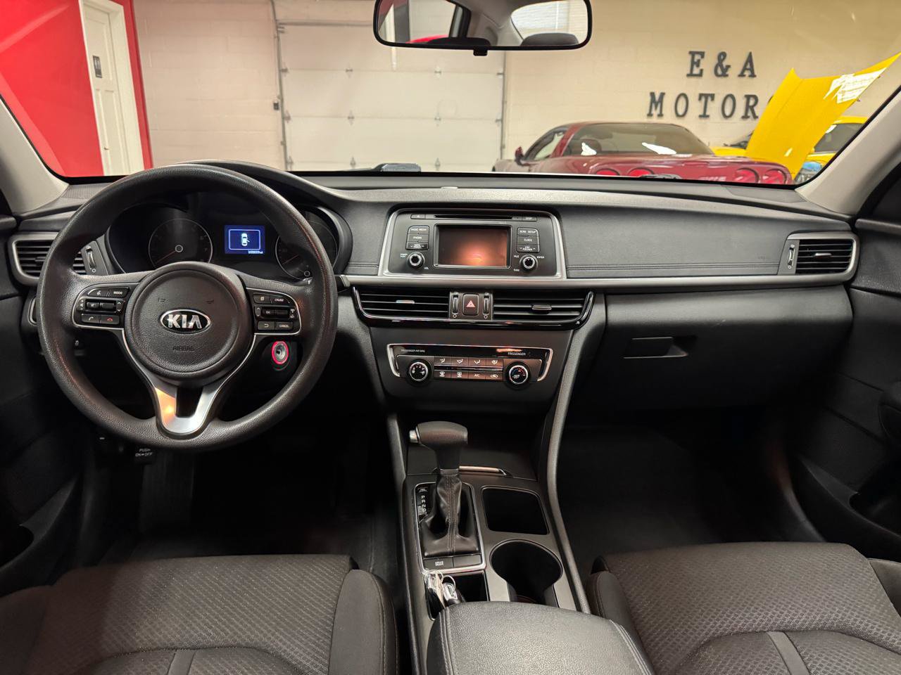 Used 2017 Kia Optima LX FWD image 32