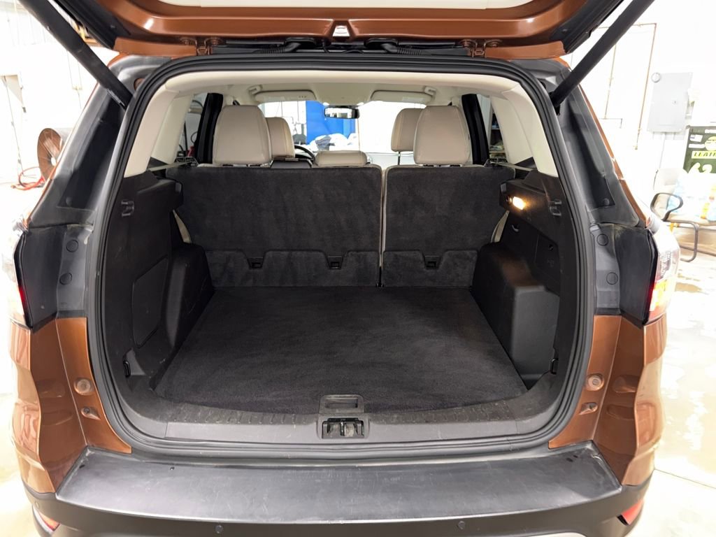 Used 2017 Ford Escape Titanium FWD image 21