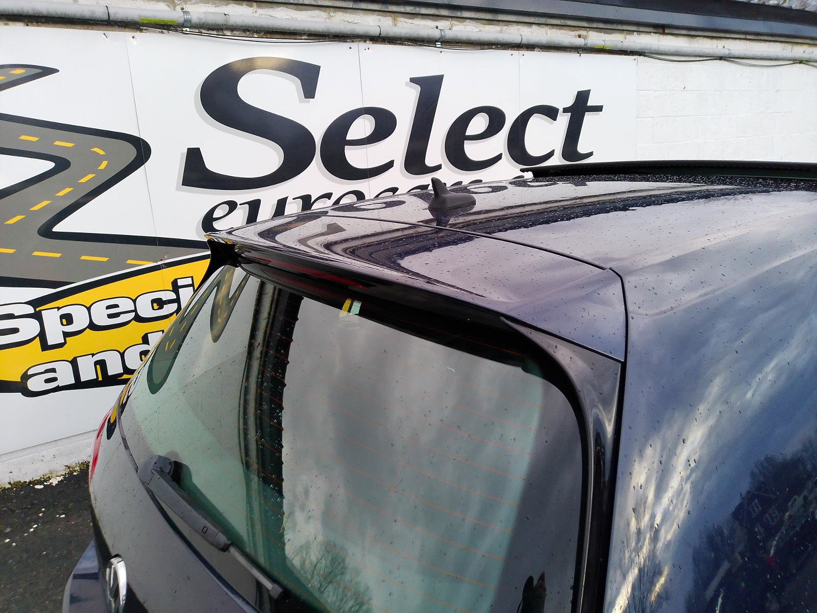 Used 2017 Volkswagen GTI SE image 34