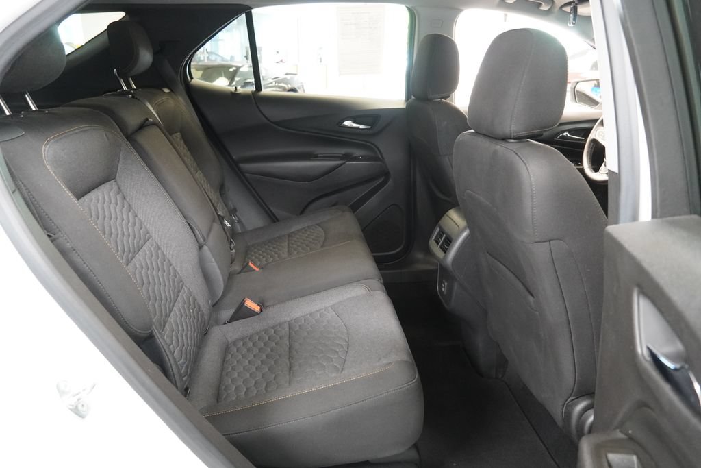 Used 2020 Chevrolet Equinox LT w/ Driver Convenience Package FWD image 32