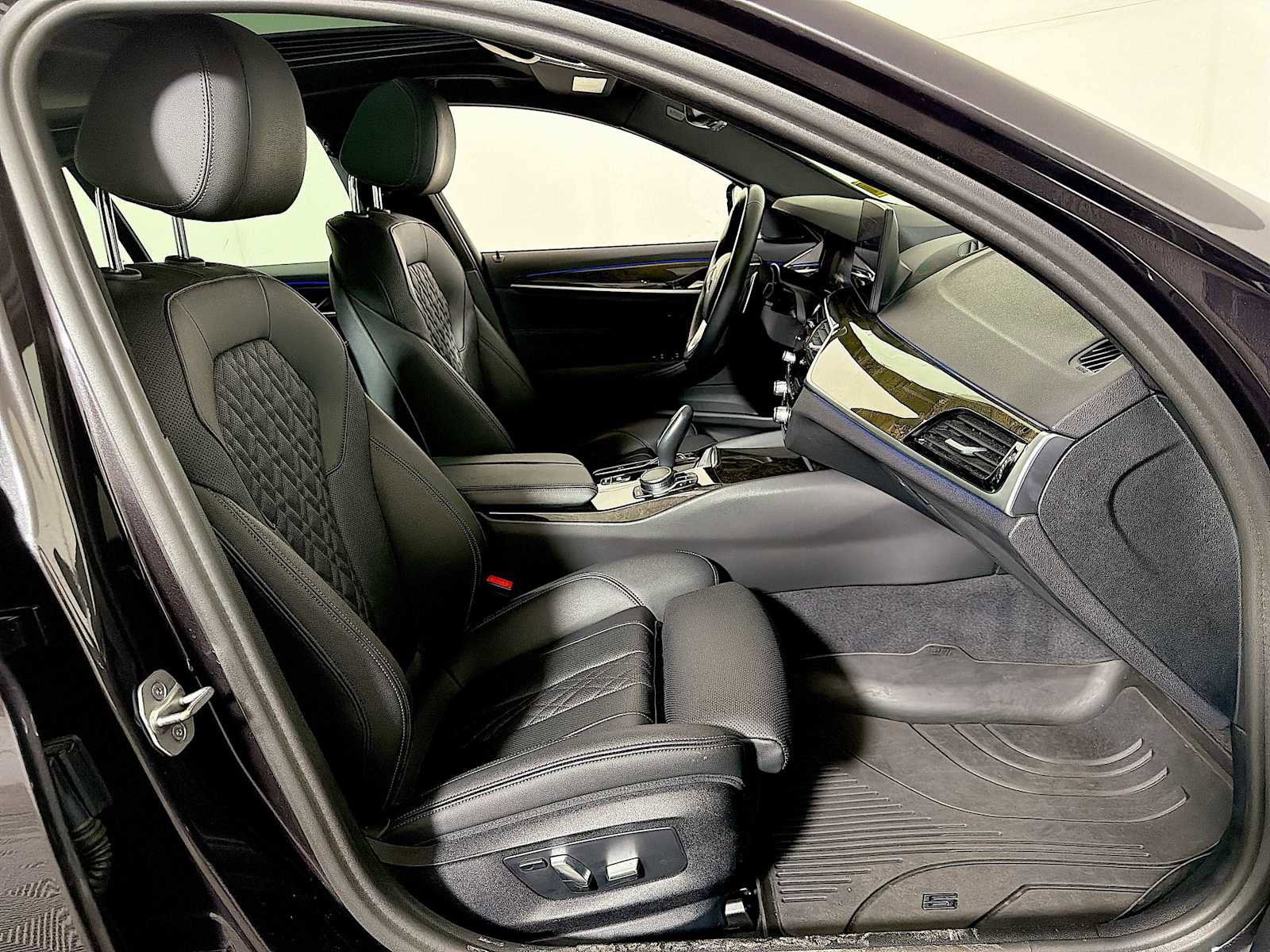 Certified 2023 BMW 530i xDrive w/ Convenience Package image 25