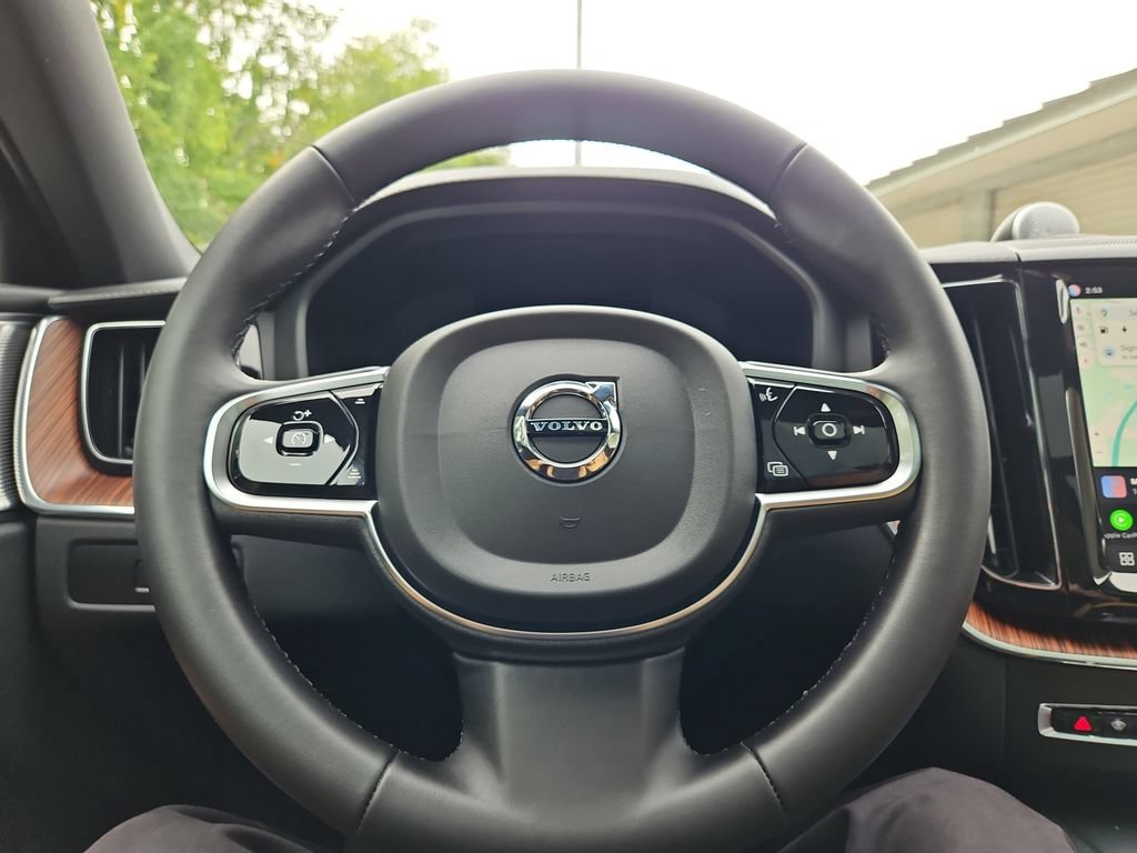 Used 2024 Volvo XC60 T8 Ultimate w/ Protection Package Premier AWD/4WD image 33