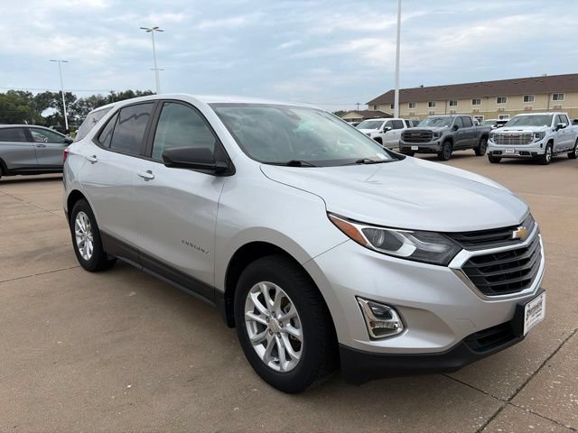 Used 2021 Chevrolet Equinox LS w/ LS Convenience Package