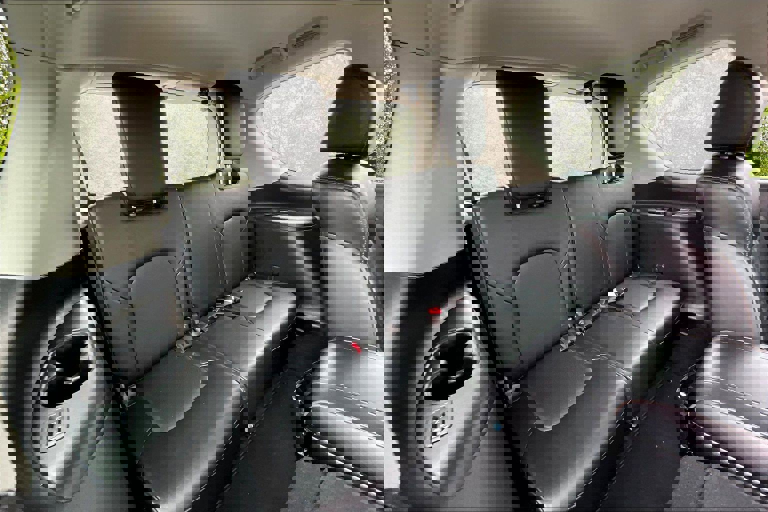 Used 2021 Nissan Armada Platinum w/ Captain's Chairs Package image 28