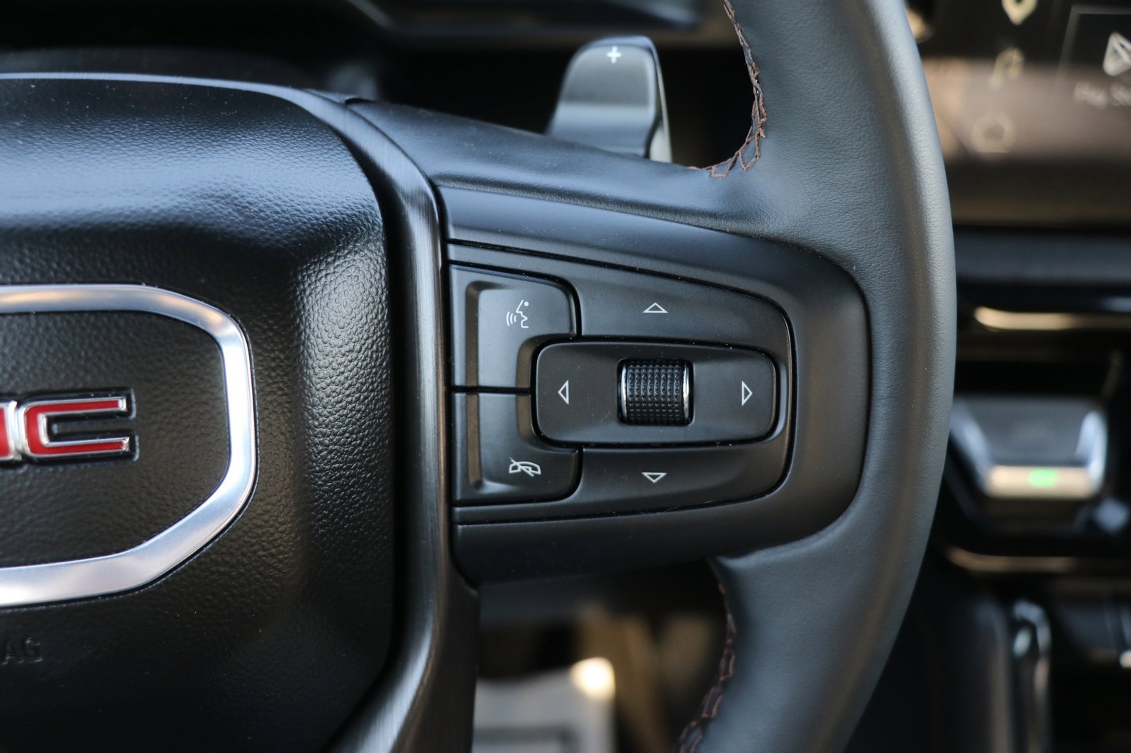 Used 2025 GMC Sierra 1500 AT4 image 19