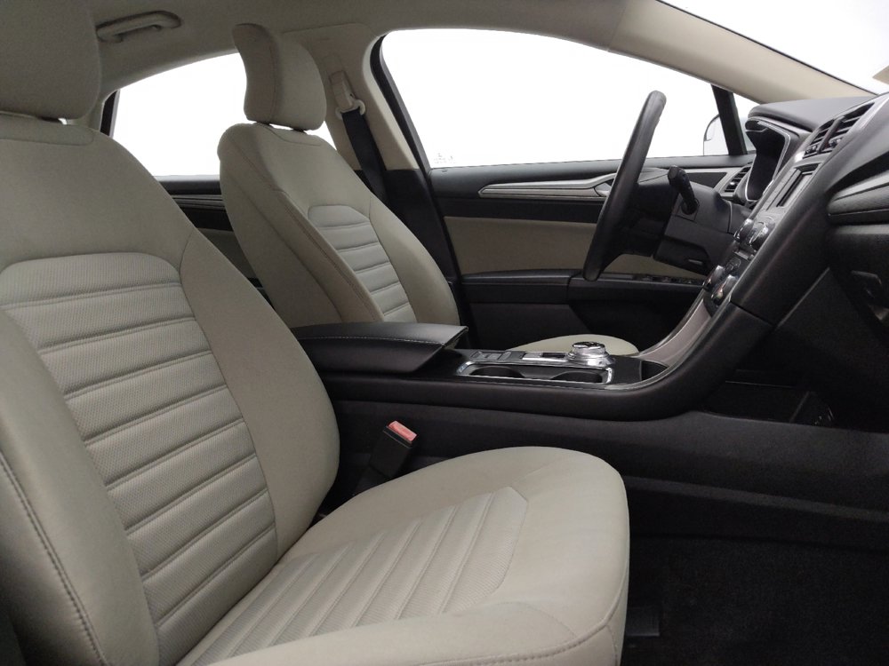 Used 2018 Ford Fusion S FWD image 21