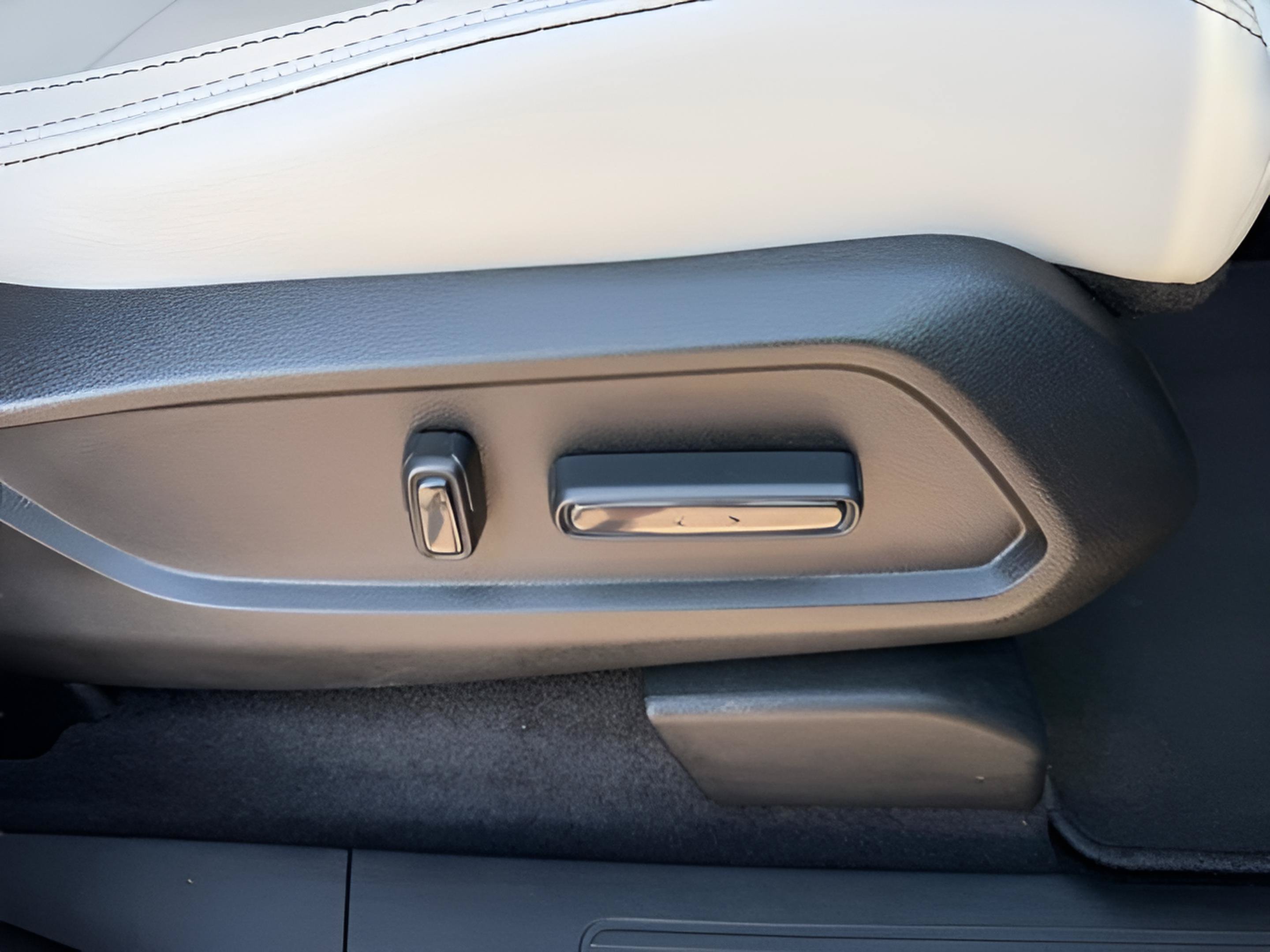 Certified 2026 Honda Passport RTL image 30