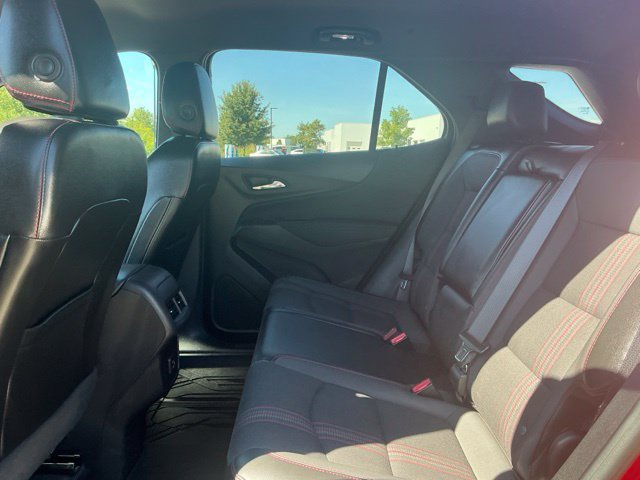 Used 2024 Chevrolet Equinox RS w/ LPO, Floor Liner Package FWD image 33