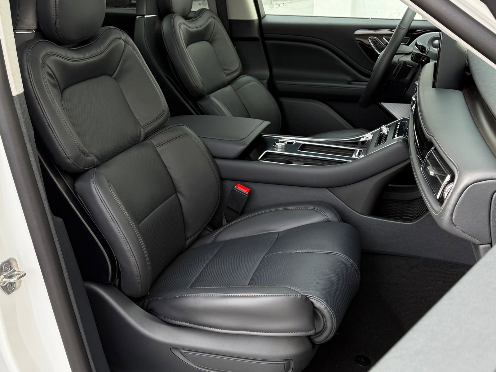 New 2026 Lincoln Aviator Reserve image 11