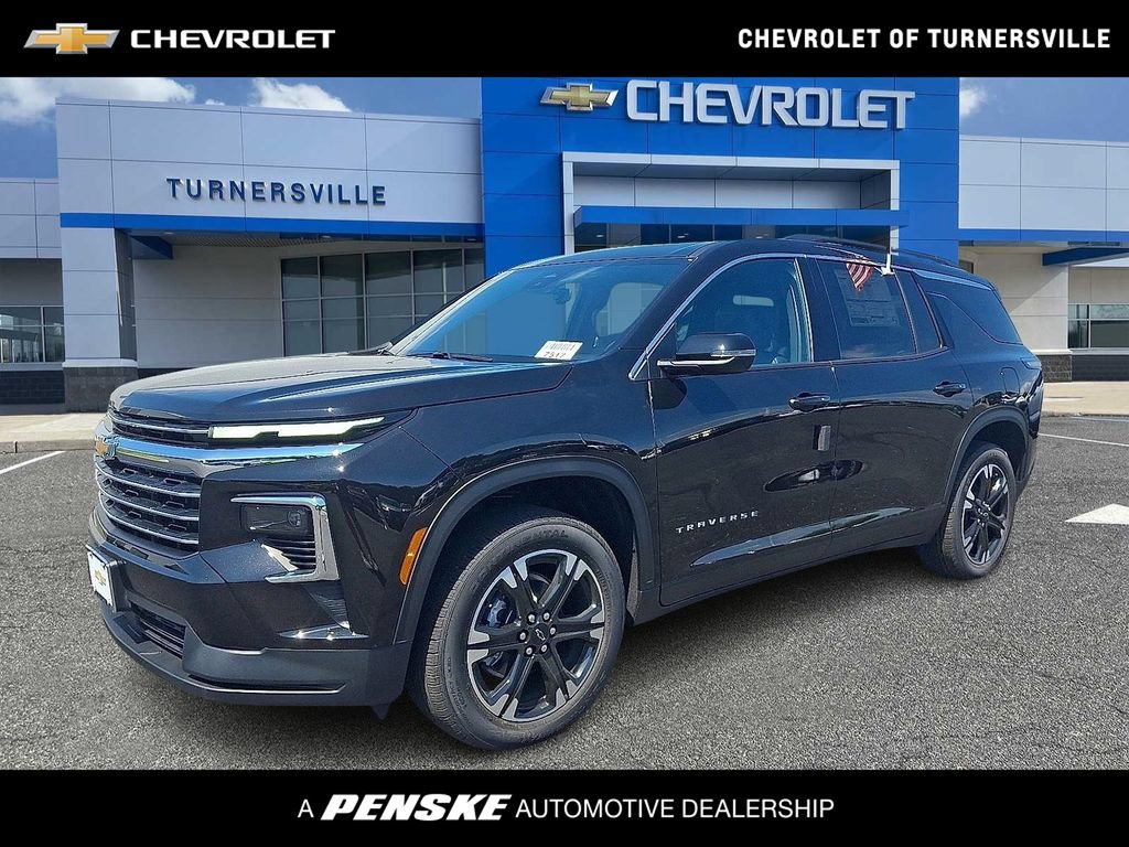 New 2027 Chevrolet Traverse LT w/ Sun and Wheel Package FWD image 1